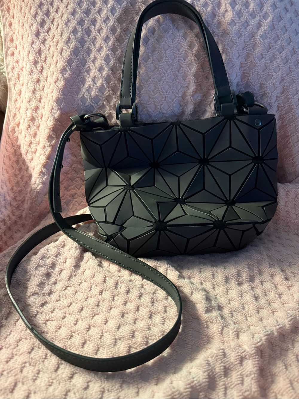 Modern Geometric Crossbody Tote - Black